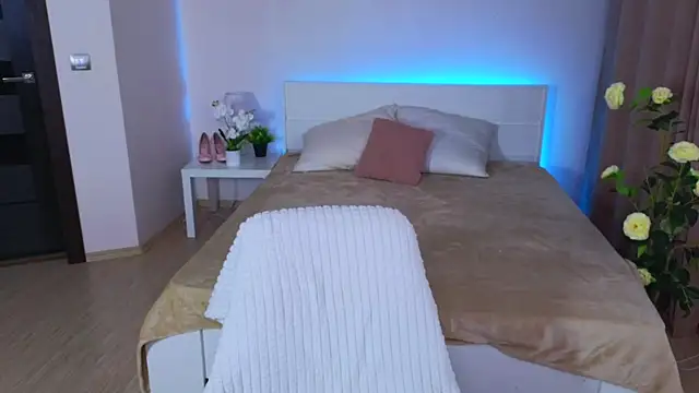 Hayle Hill online show from 03.19.25