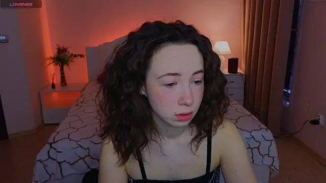 Hayle Hill online show from 03.09.26