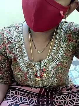 Snapshot of Indian-sweety chatting on 01.04.25 Indian-sweety online show from 01.04.25