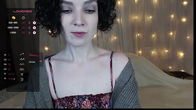 Snapshot of TinaWince chatting on 12.02.24 TinaWince online show from 12.02.24