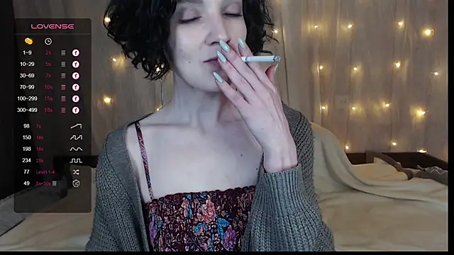 Snapshot of TinaWince chatting on 12.02.24 TinaWince online show from 12.02.24