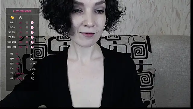 Snapshot of TinaWince chatting on 01.29.25 TinaWince online show from 01.29.25
