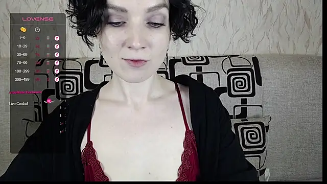 Snapshot of TinaWince chatting on 02.22.25 TinaWince online show from 02.22.25