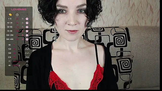 Snapshot of TinaWince chatting on 03.15.25 TinaWince online show from 03.15.25