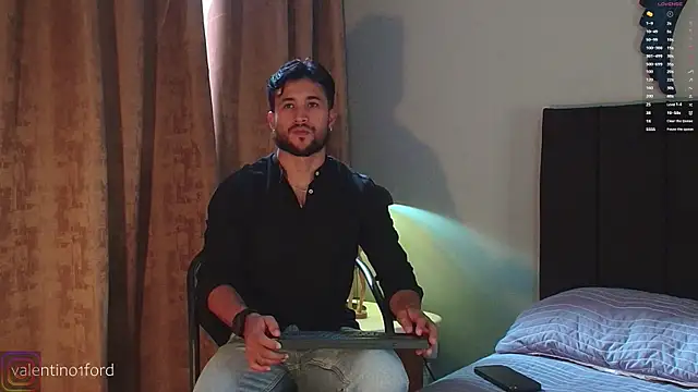 Valentinoford online show from 09.10.25