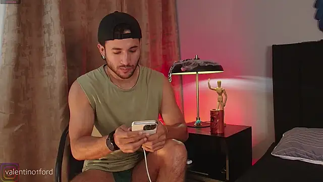 Valentinoford online show from 10.27.25