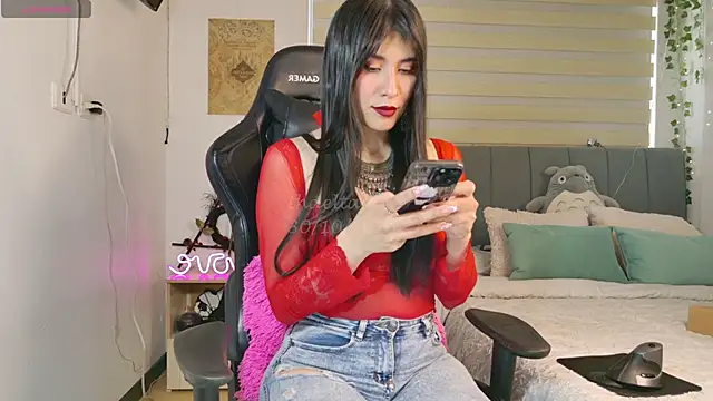  thaeltaylor online show from 10.30.25