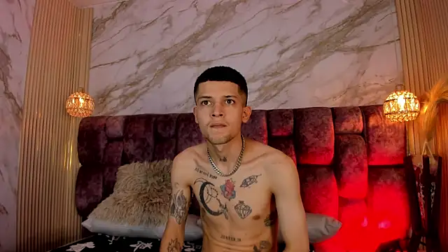 kendalltaylorr online show from 04.12.26