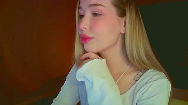 mia raspberrie online show from 01.29.25