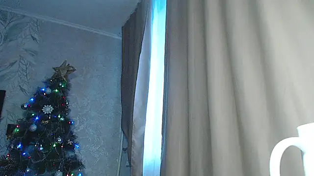 Snapshot of MelissaXKinky chatting on 12.12.24 MelissaXKinky online show from 12.12.24