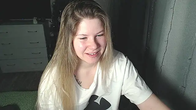 Snapshot of MelissaXKinky chatting on 01.25.25 MelissaXKinky online show from 01.25.25