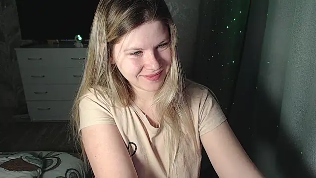 Snapshot of MelissaXKinky chatting on 02.17.25 MelissaXKinky online show from 02.17.25