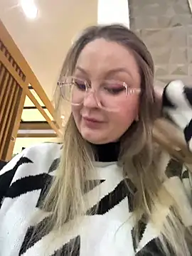 Teya moon  online show from 03.08.26