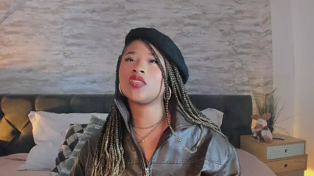 Snapshot of Anneth__M chatting on 06.11.26 Anneth M online show from 06.11.26