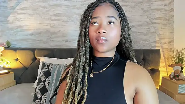 Snapshot of Anneth__M chatting on 07.17.26 Anneth M online show from 07.17.26