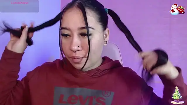 Snapshot of _hooly chatting on 11.29.25 hooly online show from 11.29.25