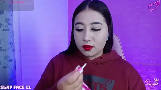 Snapshot of _hooly chatting on 01.17.26 hooly online show from 01.17.26