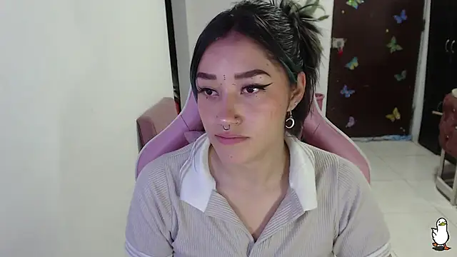 Snapshot of littleangel1_m chatting on 11.13.25 littleangel1 m online show from 11.13.25