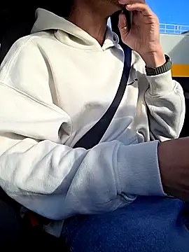 Zeefy online show from 10.13.25