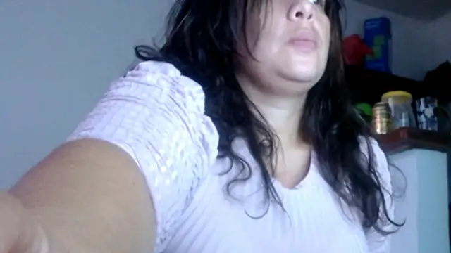 Snapshot of ladydeathz chatting on 12.29.24 ladydeathz online show from 12.29.24