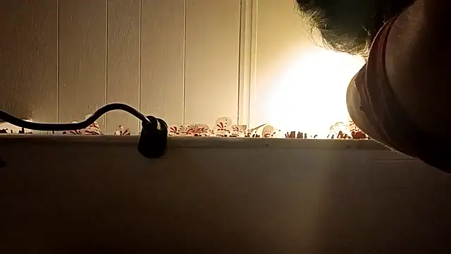 whitetrashdirtyslut online show from 12.05.25