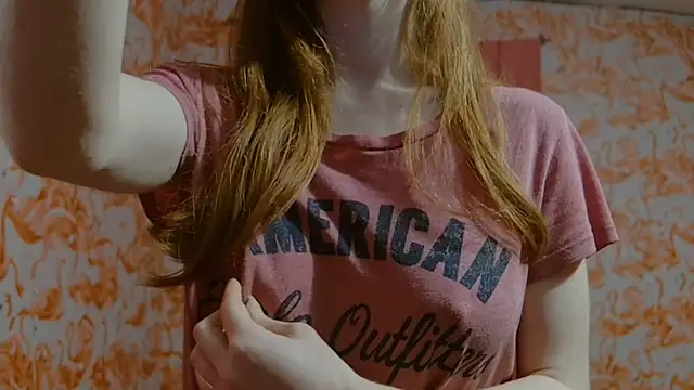 strawberrysmoothie online show from 03.17.25