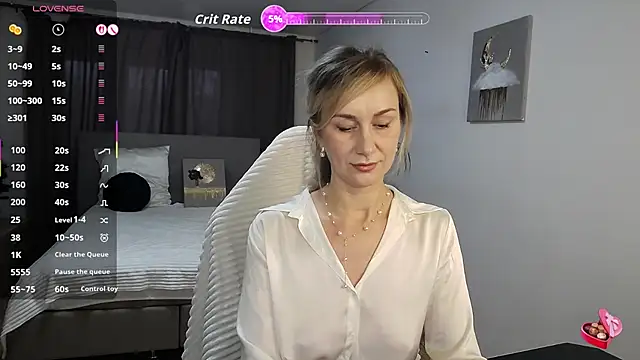 Snapshot of Vanessa_Nowak chatting on 11.06.25 Vanessa Nowak online show from 11.06.25