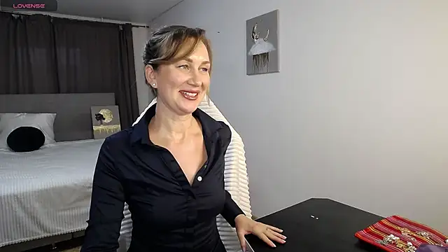 Vanessa Nowak online show from 05.03.26