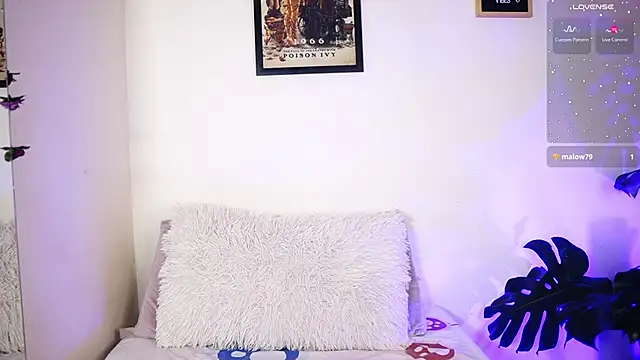 Snapshot of YourMandy chatting on 03.12.25 YourMandy online show from 03.12.25