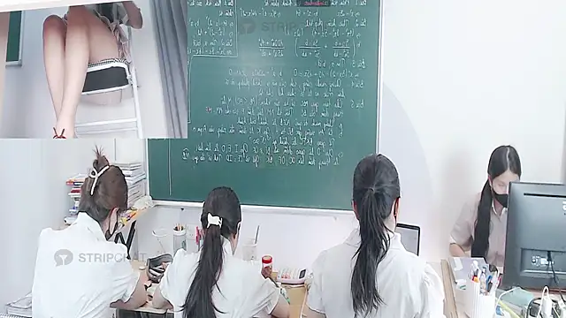 Snapshot of _Math_ chatting on 09.16.25 Math online show from 09.16.25