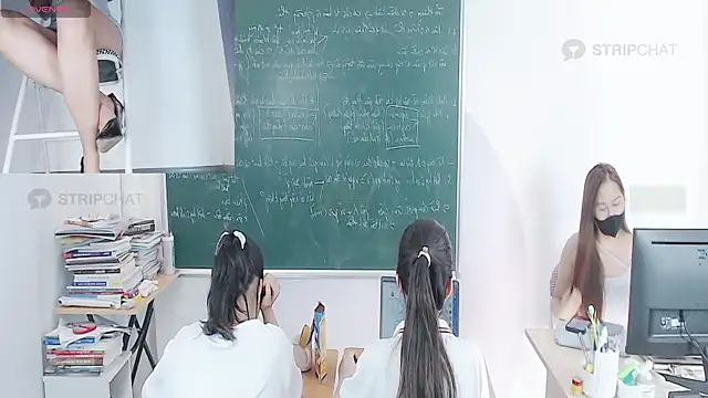 Snapshot of _Math_ chatting on 09.27.25 Math online show from 09.27.25