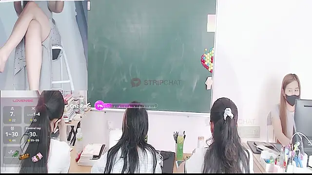 Snapshot of _Math_ chatting on 11.08.25 Math online show from 11.08.25