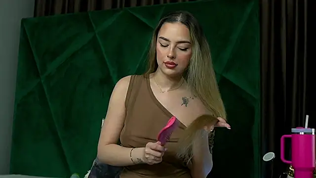 ScarletColes online show from 02.20.26