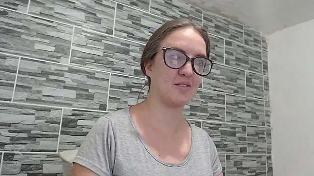 Venus Santana online show from 12.17.24