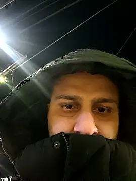 Snapshot of Fucklover011 chatting on 12.21.25 Fucklover011 online show from 12.21.25