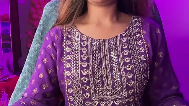 Royal girl 1 online show from 02.14.26