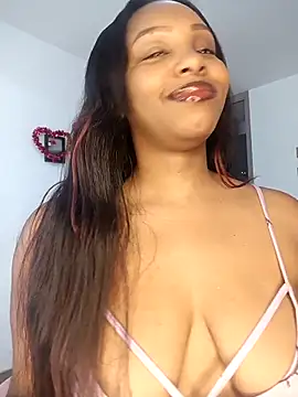 Snapshot of kitty__blackgl chatting on 02.18.25 kitty blackgl online show from 02.18.25