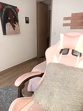 Snapshot of kitty__blackgl chatting on 03.08.25 kitty blackgl online show from 03.08.25