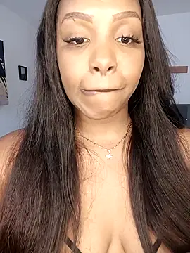 Snapshot of kitty__blackgl chatting on 03.18.25 kitty blackgl online show from 03.18.25