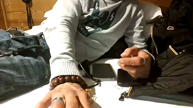 MonKeeees online show from 10.08.25