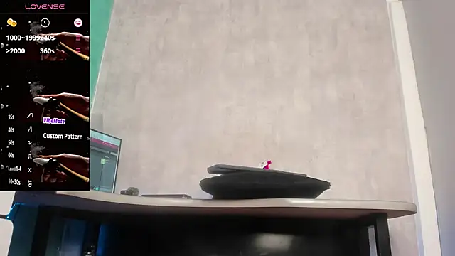 Snapshot of antonela83 chatting on 09.27.25 antonela83 online show from 09.27.25