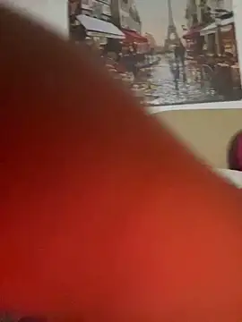 EvelynFrances online show from 02.05.25