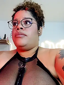 Snapshot of Dirty_sara17 chatting on 02.06.26 Dirty sara17 online show from 02.06.26