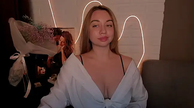 Snapshot of DanielaWisse chatting on 01.09.25 DanielaWisse online show from 01.09.25