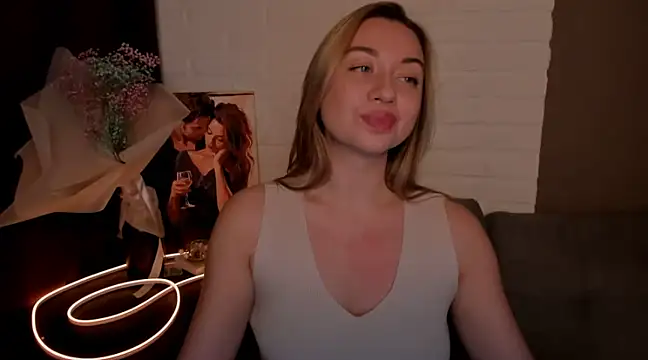 Snapshot of DanielaWisse chatting on 01.16.25 DanielaWisse online show from 01.16.25