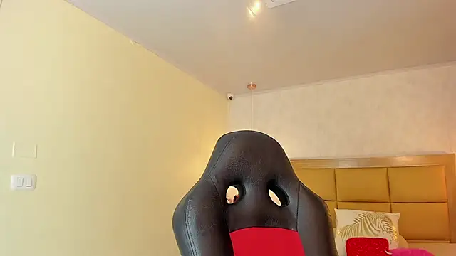 LARSONMIA online show from 03.16.26