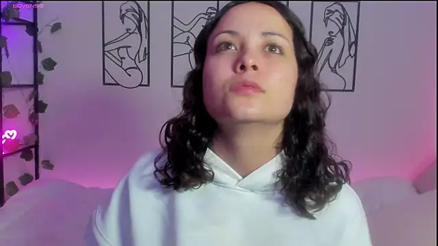 Megan Rodrigo online show from 02.28.25