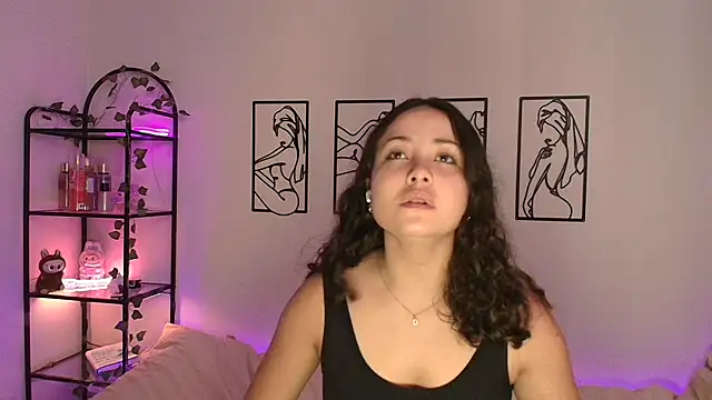 Megan Rodrigo online show from 10.08.25