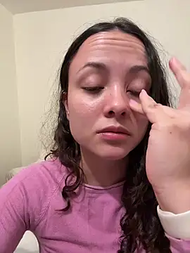 Megan Rodrigo online show from 04.28.26