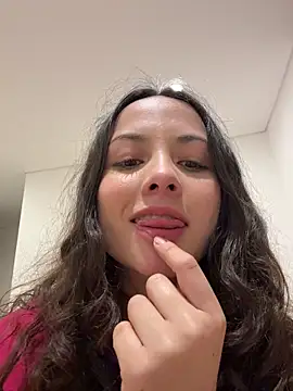 Megan Rodrigo online show from 05.10.26